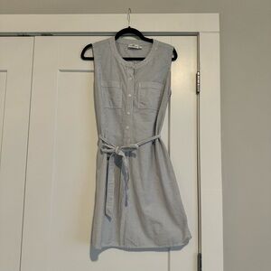 NWOT Vineyard Vines size 8 blue and white striped cotton dress